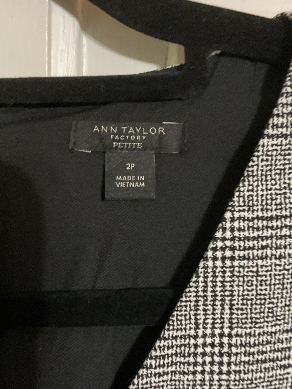 Ann Taylor Gray Plaid Short-Sleeve Tie-Waist Jumpsuit - Picture 2 of 5